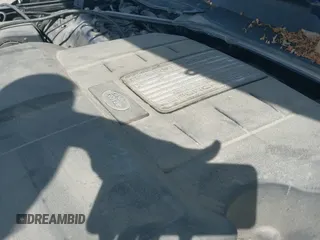 2017 Land Rover Discovery HSE Luxury with VIN SALRHBBV8HA032973, listed as a IAAI auction lot 42214812 with 136,058 mi miles and . Bid and sale history available at DreamBid. Image 18.