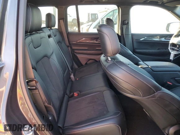 2022 Jeep Grand Cherokee Laredo with VIN 1C4RJHAGXN8598721, listed as a Copart auction lot 83541784 with 5,802 mi miles and Salvage title. Bid and sale history available at DreamBid. Image 11.