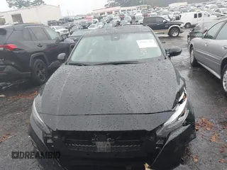2019 Nissan Altima 2.5 SV with VIN 1N4BL4DV3KC143660, listed as a IAAI auction lot 40882186 with 112,610 mi miles. Bid and sale history available at carsss.com. Image 12.