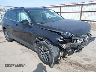 2019 Volkswagen Tiguan SE with VIN 3VV2B7AX6KM066013, listed as a IAAI auction lot 41854035 with 72,322 mi miles and . Bid and sale history available at DreamBid. Image 1.