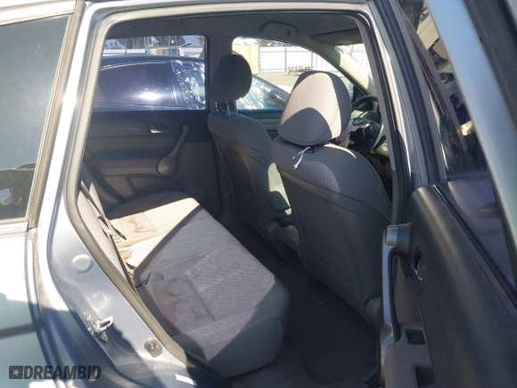 2008 Honda CR-V LX with VIN JHLRE38348C027790, listed as a IAAI auction lot 41651967 with 252,248 mi miles. Bid and sale history available at carsss.com. Image 8.