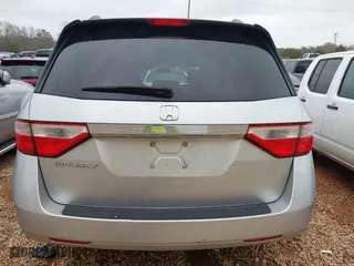 2011 Honda Odyssey LX with VIN 5FNRL5H20BB010579, listed as a IAAI auction lot 41217858 with 209,353 mi miles. Bid and sale history available at carsss.com. Image 16.