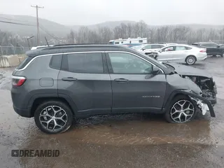 2024 Jeep Compass Limited z VIN 3C4NJDCN0RT162261, wystawiony jako IAAI lot #41727504 z przebiegiem 870 mil mil oraz . Historia ofert i sprzedaży dostępna na DreamBid. Obrazek 12.