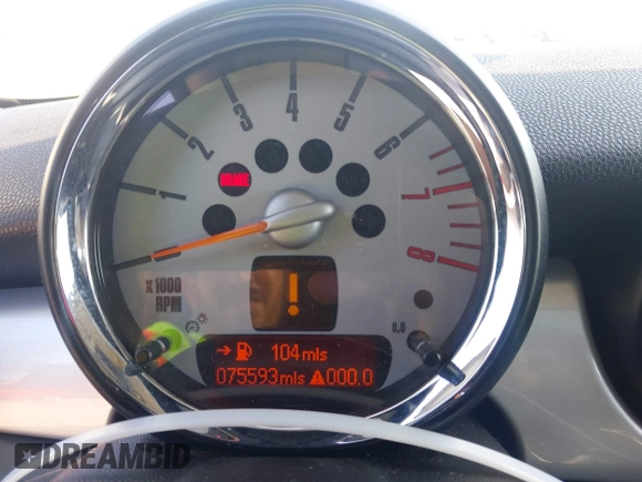 2009 MINI Hardtop S with VIN WMWMF73539TT95350, listed as a IAAI auction lot 42196663 with 75,593 mi miles and . Bid and sale history available at DreamBid. Image 7.