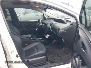 2018 Toyota Prius Two with VIN JTDKARFU1J3547489, listed as a IAAI auction lot 41405605 with 146,971 mi miles. Bid and sale history available at carsss.com. Image 5.