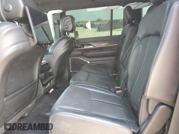 2022 Jeep Wagoneer Series II with VIN 1C4SJUBT1NS147394, listed as a Copart auction lot 53408105 with 39,214 mi miles and Salvage title. Bid and sale history available at DreamBid. Image 12.