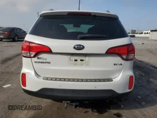 2015 Kia Sorento EX z VIN 5XYKU4A74FG638111, wystawiony jako Copart lot #59790905 z przebiegiem 81 056 mil mil oraz Szkoda całkowita • Salvage title. Historia ofert i sprzedaży dostępna na DreamBid. Obrazek 6.
