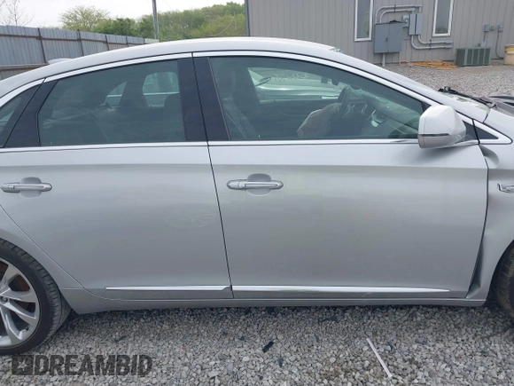 2019 Cadillac XTS Luxury z VIN 2G61M5S31K9137814, wystawiony jako IAAI lot #42144205 z przebiegiem 115 776 mil mil oraz . Historia ofert i sprzedaży dostępna na DreamBid. Obrazek 14.
