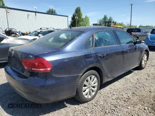 2014 Volkswagen Passat Wolfsburg Edition with VIN 1VWAT7A33EC083021, listed as a Copart auction lot 56015745 with Not provided miles and Clean title. Bid and sale history available at DreamBid. Image 3.