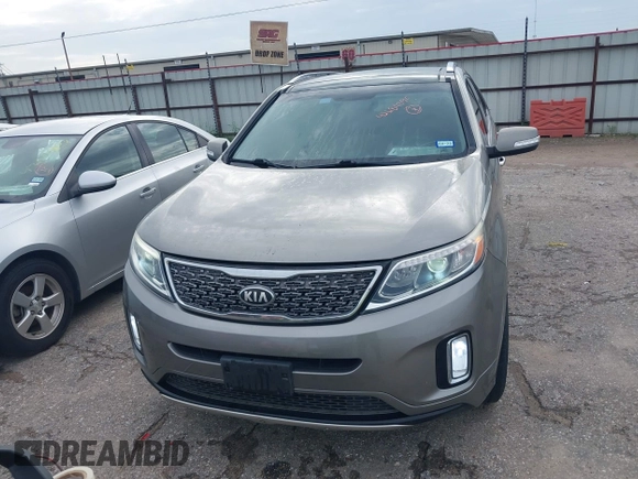 2014 Kia Sorento SX Limited with VIN 5XYKW4A73EG503792, listed as a IAAI auction lot 42684390 with 129,021 mi miles and . Bid and sale history available at DreamBid. Image 12.