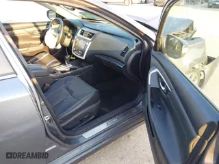 2016 Nissan Altima 2.5 S with VIN 1N4AL3AP5GC234612, listed as a IAAI auction lot 40619081 with 129,177 mi miles. Bid and sale history available at carsss.com. Image 5.