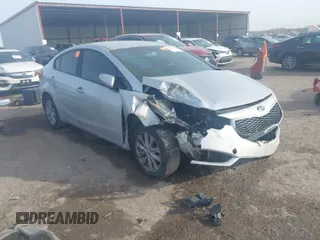 2016 Kia Forte LX with VIN KNAFK4A66G5585773, listed as a IAAI auction lot 41086399 with 1 mi miles. Bid and sale history available at carsss.com. Image 1.