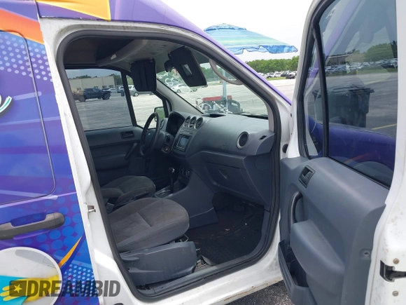 2010 Ford Transit Connect XL z VIN NM0LS6ANXAT020080, wystawiony jako IAAI lot #42422606 z przebiegiem 237 788 mil mil oraz . Historia ofert i sprzedaży dostępna na DreamBid. Obrazek 5.