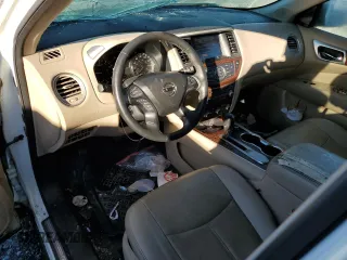 2017 Nissan Pathfinder Platinum with VIN 5N1DR2MN0HC600158, listed as a Copart auction lot 75987994 with 146,529 mi miles and Salvage Title. Bid and sale history available at carsss.com. Image 8.