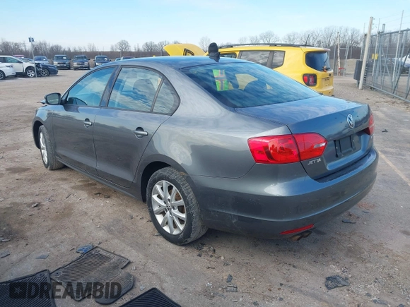 2012 Volkswagen Jetta SE с VIN 3VWDX7AJXCM358671, выставлен на аукционе IAAI как лот 41647447 с пробегом 105 722 миль миль и . История ставок и продаж доступна на DreamBid. Изображение 3.