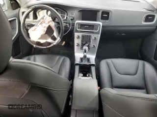 2017 Volvo V60 Cross Country with VIN YV440MWK7H1028527, listed as a Copart auction lot 86722024 with 0 mi miles and Salvage Title. Bid and sale history available at carsss.com. Image 8.