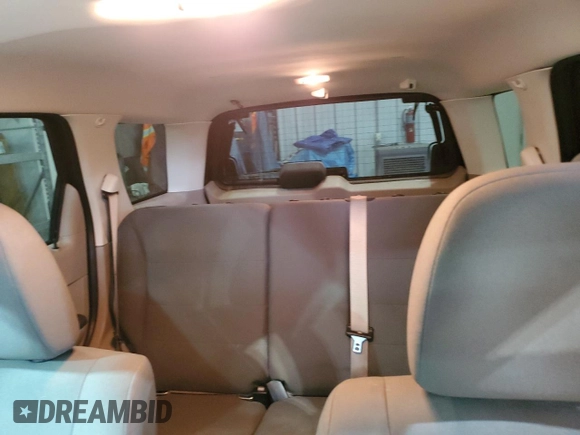 2011 Ford Escape XLS z VIN 1FMCU9C77BKC43662, wystawiony jako Copart lot #51779335 z przebiegiem 104 548 mil mil oraz Szkoda całkowita • Salvage title. Historia ofert i sprzedaży dostępna na DreamBid. Obrazek 10.