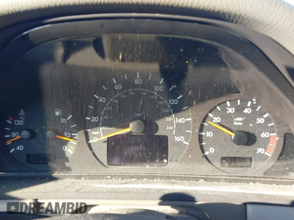 2002 Mercedes-Benz E-Class with VIN WDBJF65J32B485019, listed as a IAAI auction lot 41388188 with 119,417 mi miles. Bid and sale history available at carsss.com. Image 7.