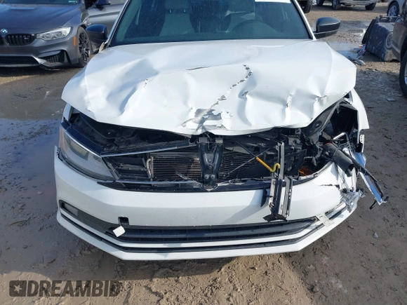 2015 Volkswagen Jetta SE with VIN 3VWD17AJ5FM417387, listed as a IAAI auction lot 41844455 with 106,939 mi miles and . Bid and sale history available at DreamBid. Image 6.