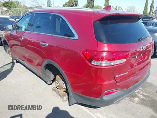 2017 Kia Sorento LX z VIN 5XYPG4A39HG278976, wystawiony jako IAAI lot #41830344 z przebiegiem 35 967 mil mil oraz . Historia ofert i sprzedaży dostępna na DreamBid. Obrazek 3.