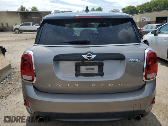 2018 MINI Countryman Cooper S with VIN WMZYT5C38J3D82939, listed as a Copart auction lot 69400874 with 0 mi miles and Salvage Title. Bid and sale history available at carsss.com. Image 6.