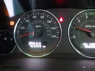 2008 Jeep Commander Sport with VIN 1J8HH48K58C143456, listed as a IAAI auction lot 41847541 with 163,209 mi miles. Bid and sale history available at carsss.com. Image 7.