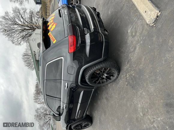 2015 Jeep Grand Cherokee Limited with VIN 1C4RJFBM1FC113082, listed as a IAAI auction lot 41710144 with 1 mi miles. Bid and sale history available at carsss.com. Image 4.