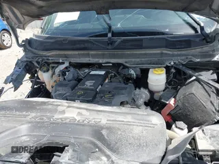 2024 Ram 2500 Big Horn z VIN 3C6UR5DL8RG343566, wystawiony jako IAAI lot #42526456 z przebiegiem Nie podano mil oraz . Historia ofert i sprzedaży dostępna na DreamBid. Obrazek 10.