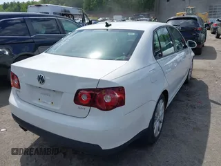 2010 Volkswagen Jetta Wolfsburg Edition с VIN 3VWRA7AJ6AM059828, выставлен на аукционе IAAI как лот 42312767 с пробегом 144 846 миль миль и . История ставок и продаж доступна на DreamBid. Изображение 4.