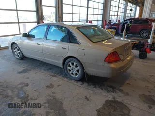 2002 Toyota Avalon XL with VIN 4T1BF28B32U255693, listed as a IAAI auction lot 41629186 with 221,335 mi miles and . Bid and sale history available at DreamBid. Image 3.