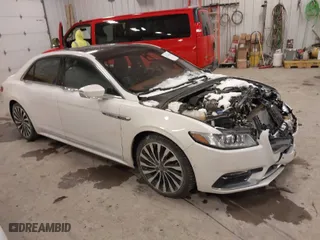 2017 Lincoln Continental Black Label with VIN 1LN6L9BC9H5637539, listed as a IAAI auction lot 41516006 with 163,223 mi miles. Bid and sale history available at carsss.com. Image 1.