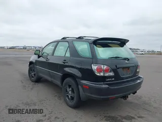 2002 Lexus RX 300 with VIN JTJHF10U820276632, listed as a IAAI auction lot 42073577 with 189,716 mi miles and . Bid and sale history available at DreamBid. Image 3.