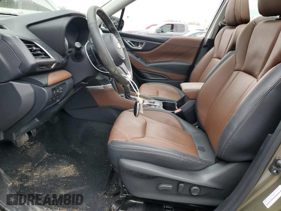 2023 Subaru Forester Touring z VIN JF2SKARC3PH536539, wystawiony jako Copart lot #47570075 z przebiegiem 10 598 mil mil oraz Szkoda całkowita • Salvage title. Historia ofert i sprzedaży dostępna na DreamBid. Obrazek 7.