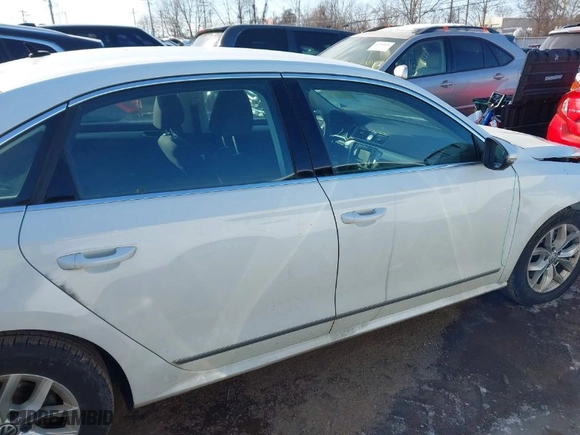 2016 Volkswagen Passat 1.8T S with VIN 1VWAS7A35GC015437, listed as a IAAI auction lot 41403316 with 167,873 mi miles. Bid and sale history available at carsss.com. Image 13.