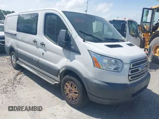 2018 Ford Transit with VIN 1FTYR1YM1JKA89833, listed as a IAAI auction lot 41833114 with 201,883 mi miles. Bid and sale history available at carsss.com. Image 1.