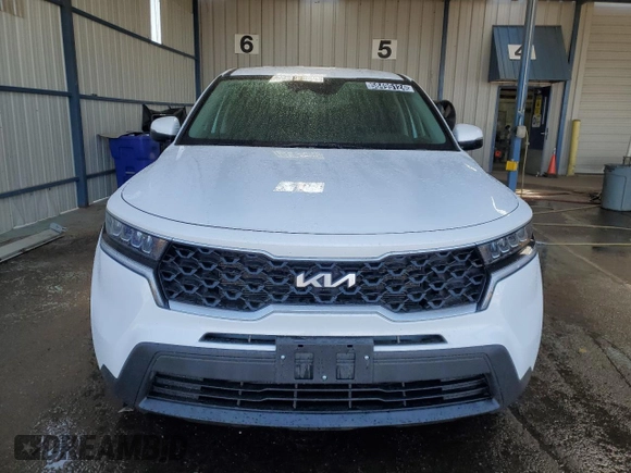 2023 Kia Sorento LX with VIN 5XYRGDLC4PG180524, listed as a Copart auction lot 58495124 with 23,564 mi miles and Clean Title. Bid and sale history available at carsss.com. Image 5.