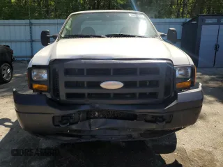 2006 Ford F-250 XL with VIN 1FDSX20546ED86165, listed as a Copart auction lot 53233755 with 241,657 mi miles and Salvage title. Bid and sale history available at DreamBid. Image 5.