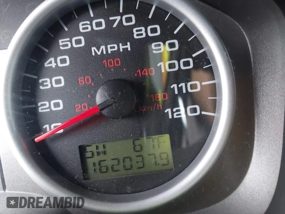 2004 Ford F-150 XLT with VIN 1FTPX14564FA02781, listed as a IAAI auction lot 42601124 with 162,038 mi miles and . Bid and sale history available at DreamBid. Image 15.