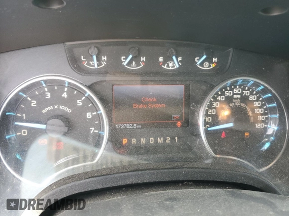 2011 Ford F-150 XLT с VIN 1FTFW1ET2BFC64953, выставлен на аукционе Copart как лот 62419915 с пробегом 173 782 миль миль и Списание • Salvage title. История ставок и продаж доступна на DreamBid. Изображение 9.