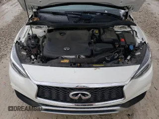 2018 Infiniti QX30 Premium with VIN SJKCH5CR6JA047992, listed as a Copart auction lot 82074053 with 42,479 mi miles. Bid and sale history available at carsss.com. Image 11.