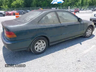 1996 Honda Civic EX z VIN 1HGEJ8244TL067996, wystawiony jako IAAI lot #42437675 z przebiegiem 148 109 mil mil oraz . Historia ofert i sprzedaży dostępna na DreamBid. Obrazek 4.