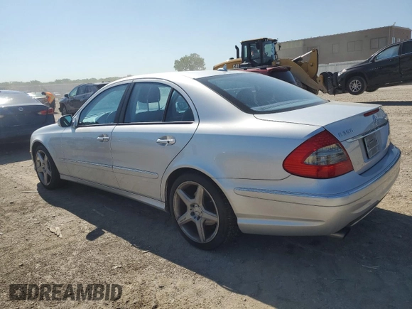 2009 Mercedes-Benz E Luxury 3.5L with VIN WDBUF87X19B402739, listed as a Copart auction lot 55672495 with 210,468 mi miles and Clean Title. Bid and sale history available at carsss.com. Image 2.