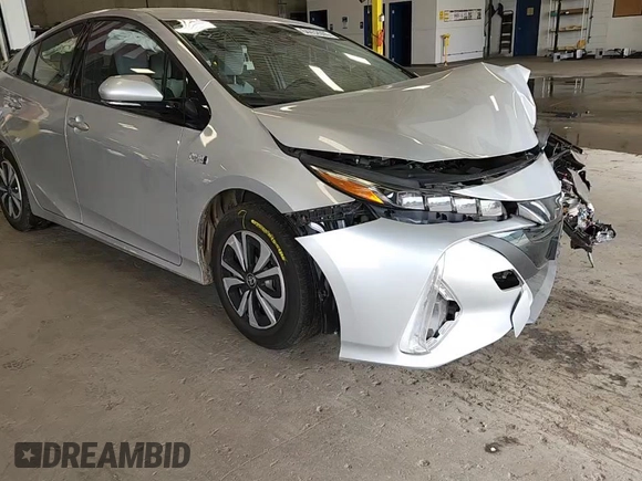 2017 Toyota Prius Plus with VIN JTDKARFP3H3060878, listed as a Copart auction lot 64452005 with 94,367 mi miles and Salvage title. Bid and sale history available at DreamBid. Image 14.