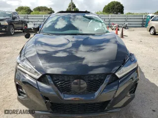 2023 Nissan Maxima SR with VIN 1N4AA6EV3PC513170, listed as a Copart auction lot 78633004 with 6,231 mi miles and Salvage Title. Bid and sale history available at carsss.com. Image 5.