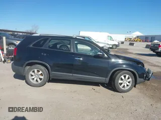 2013 Kia Sorento LX with VIN 5XYKT4A2XDG371836, listed as a IAAI auction lot 41691256 with 1 mi miles. Bid and sale history available at carsss.com. Image 12.