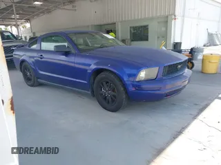 2005 Ford Mustang Deluxe with VIN 1ZVFT80N655176666, listed as a IAAI auction lot 42686893 with 218,881 mi miles and . Bid and sale history available at DreamBid. Image 1.
