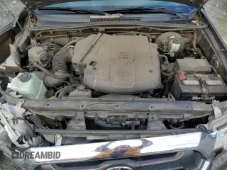2015 Toyota Tacoma with VIN 3TMLU4EN4FM195426, listed as a Copart auction lot 86599744 with 136,461 mi miles and Salvage Title. Bid and sale history available at carsss.com. Image 12.
