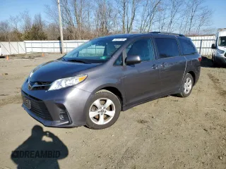 2018 Toyota Sienna LE Auto Access Seat with VIN 5TDKZ3DC8JS916931, listed as a Copart auction lot 50202705 with 62,577 mi miles and Salvage Title. Bid and sale history available at carsss.com. Image 1.
