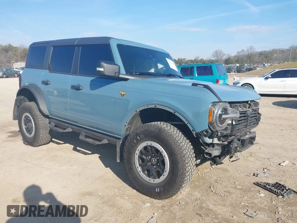 2023 Ford Bronco с VIN 1FMEE5DH3PLB53030, выставлен на аукционе IAAI как лот 41485605 с пробегом 38 808 миль миль и . История ставок и продаж доступна на DreamBid. Изображение 1.