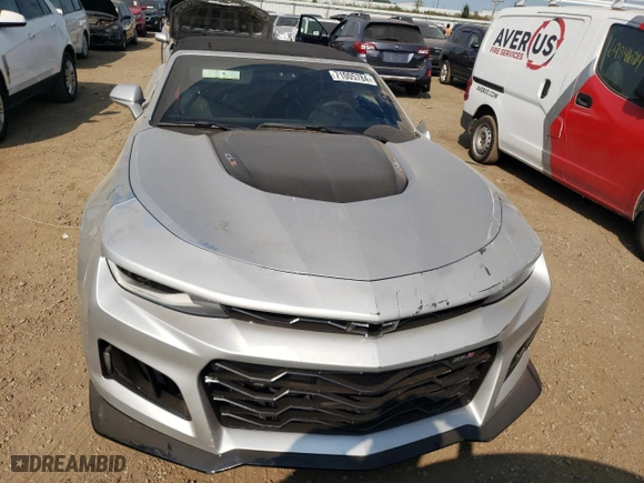 2018 Chevrolet Camaro ZL1 with VIN 1G1FK3D6XJ0132018, listed as a Copart auction lot 71005784 with 15,172 mi miles and Salvage Title. Bid and sale history available at carsss.com. Image 5.